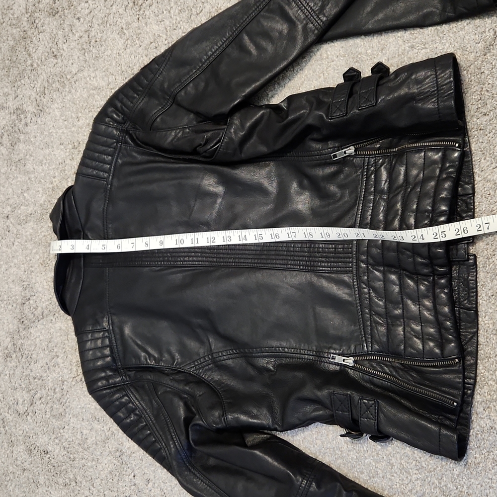 Harley Davidson Leather Riding Jacket - Picture 5 of 10